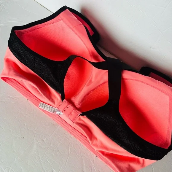 Victoria Secret Sports Bra Sz 36DD - Picture 3 of 8